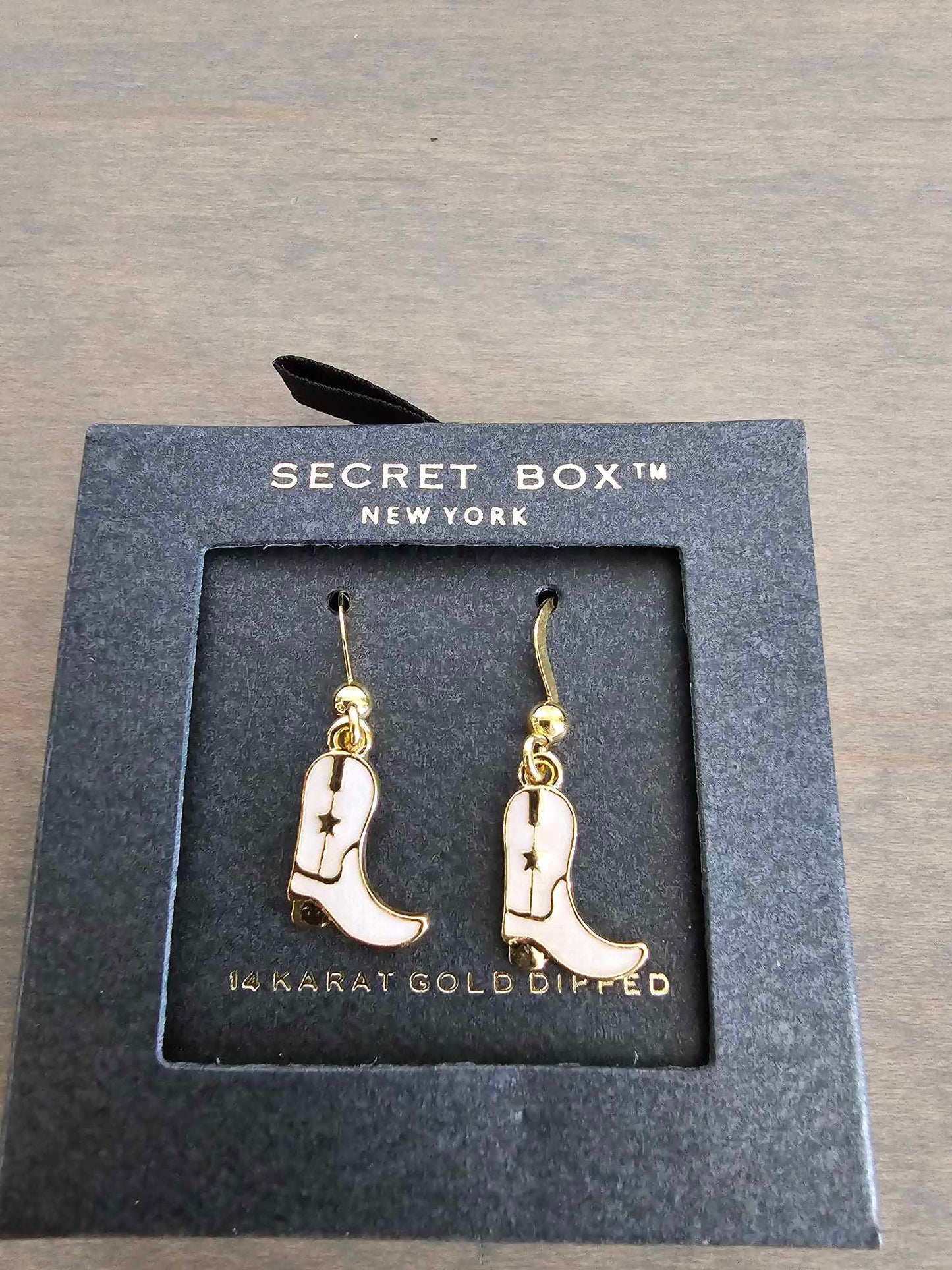 Dangle Boot Earring