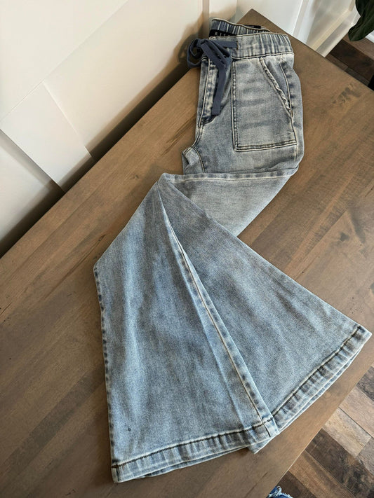 Mid Rise Jogger Flare