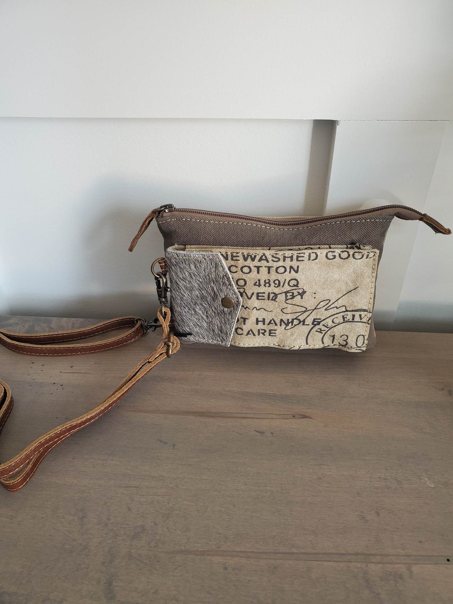 Stamp Pocket Pouch