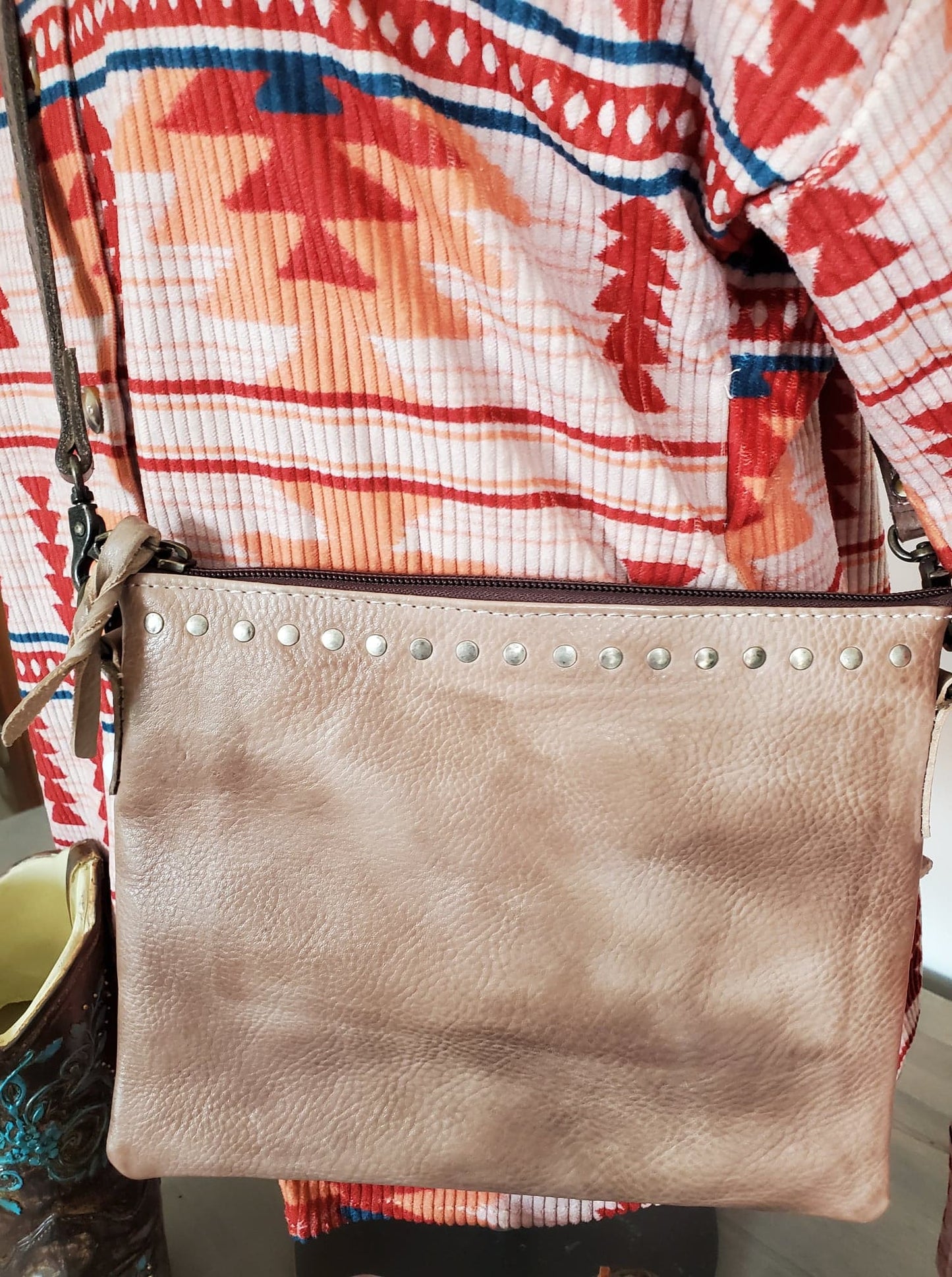 Tan/Beige Leather Crossbody Purse
