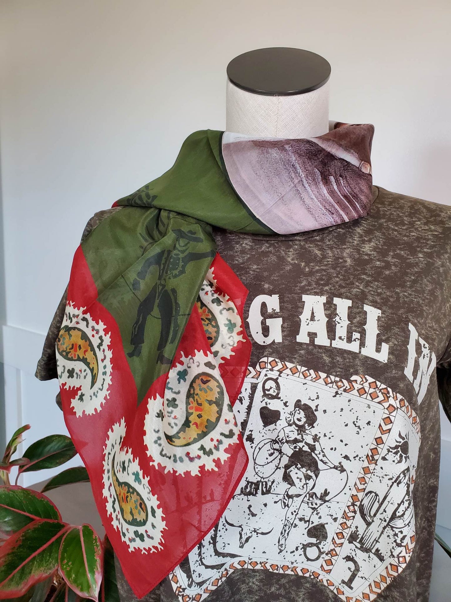 Red/Green Paisley Print Horse and Women Print Scarf