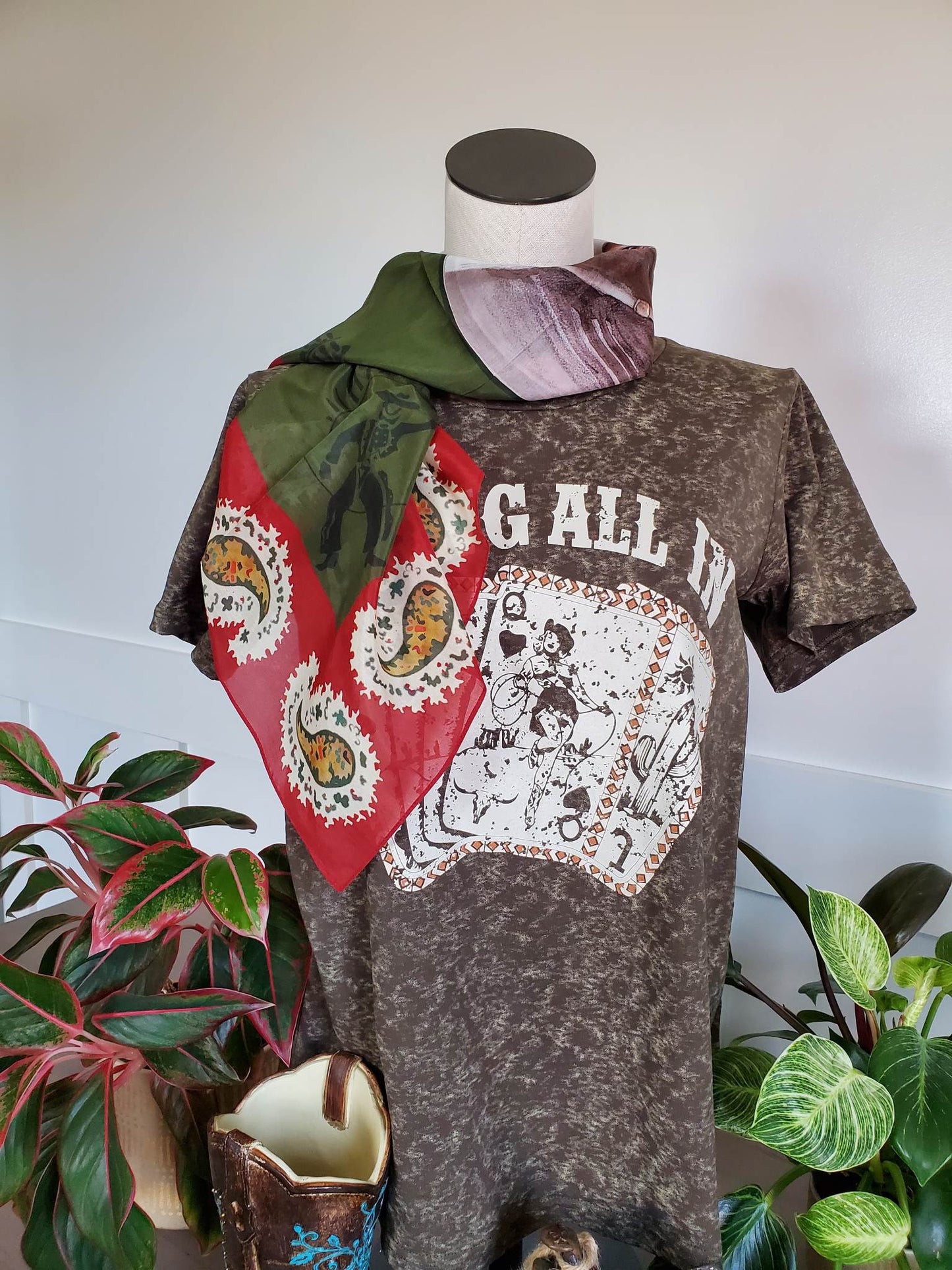 Red/Green Paisley Print Horse and Women Print Scarf
