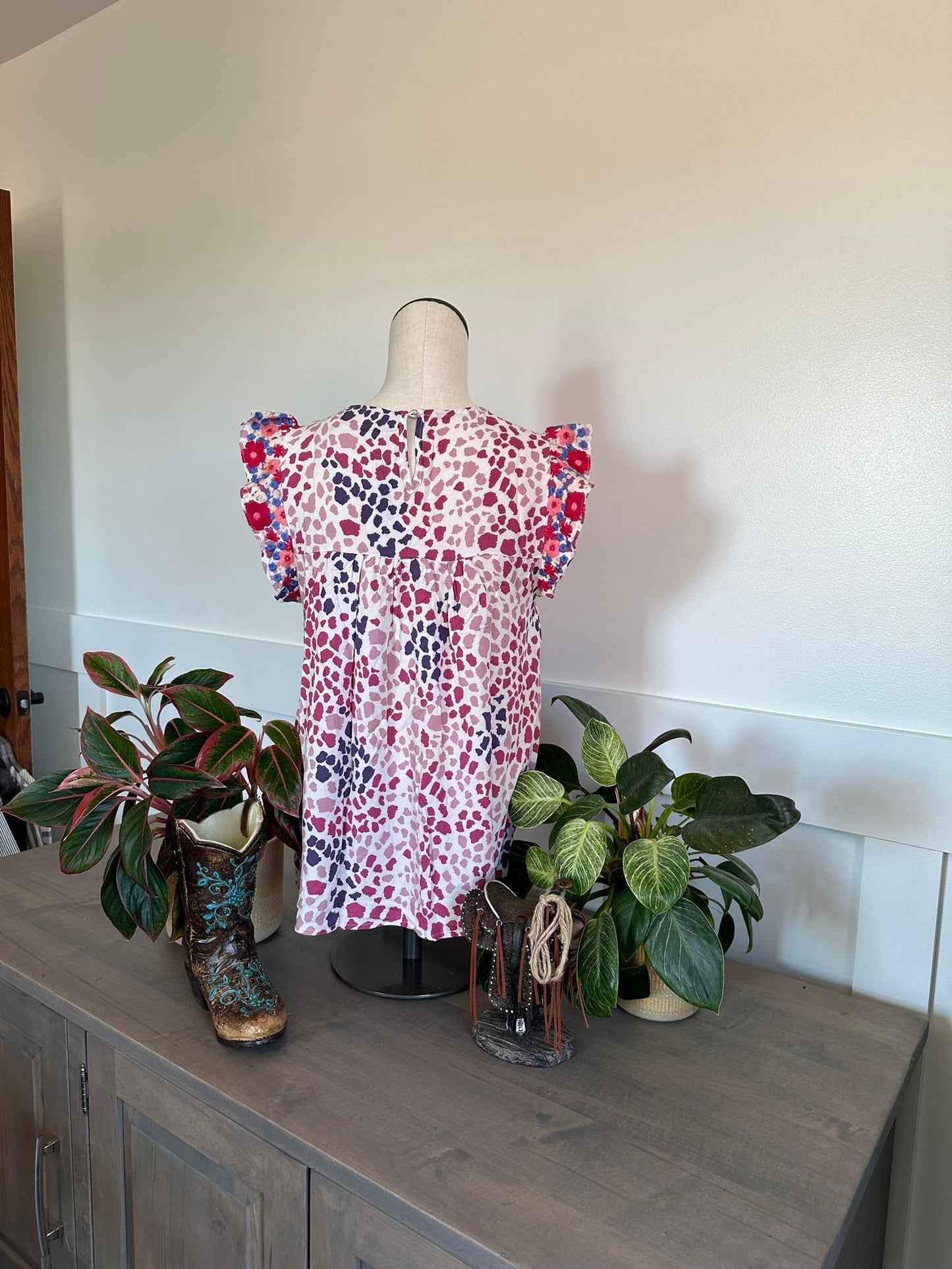 Magenta Embroidered Front Cap Sleeve Top