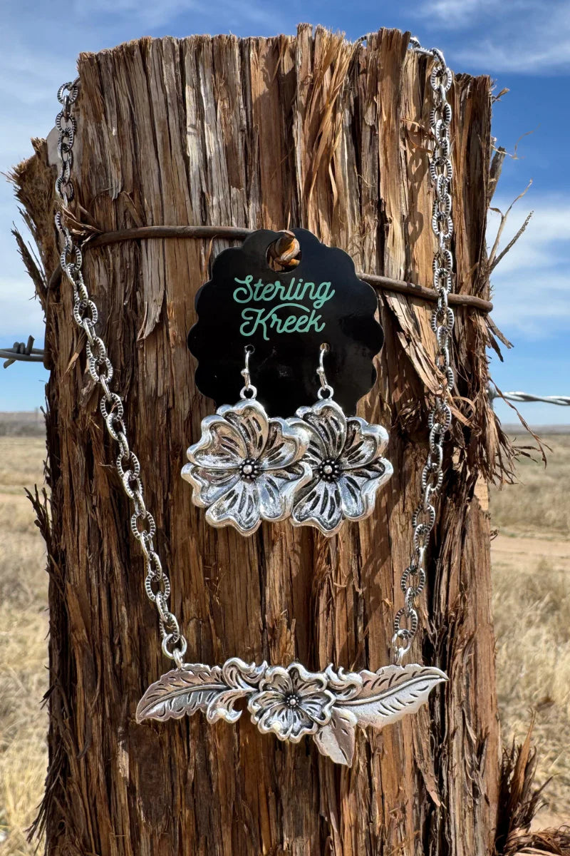 Tooled Floral Necklace