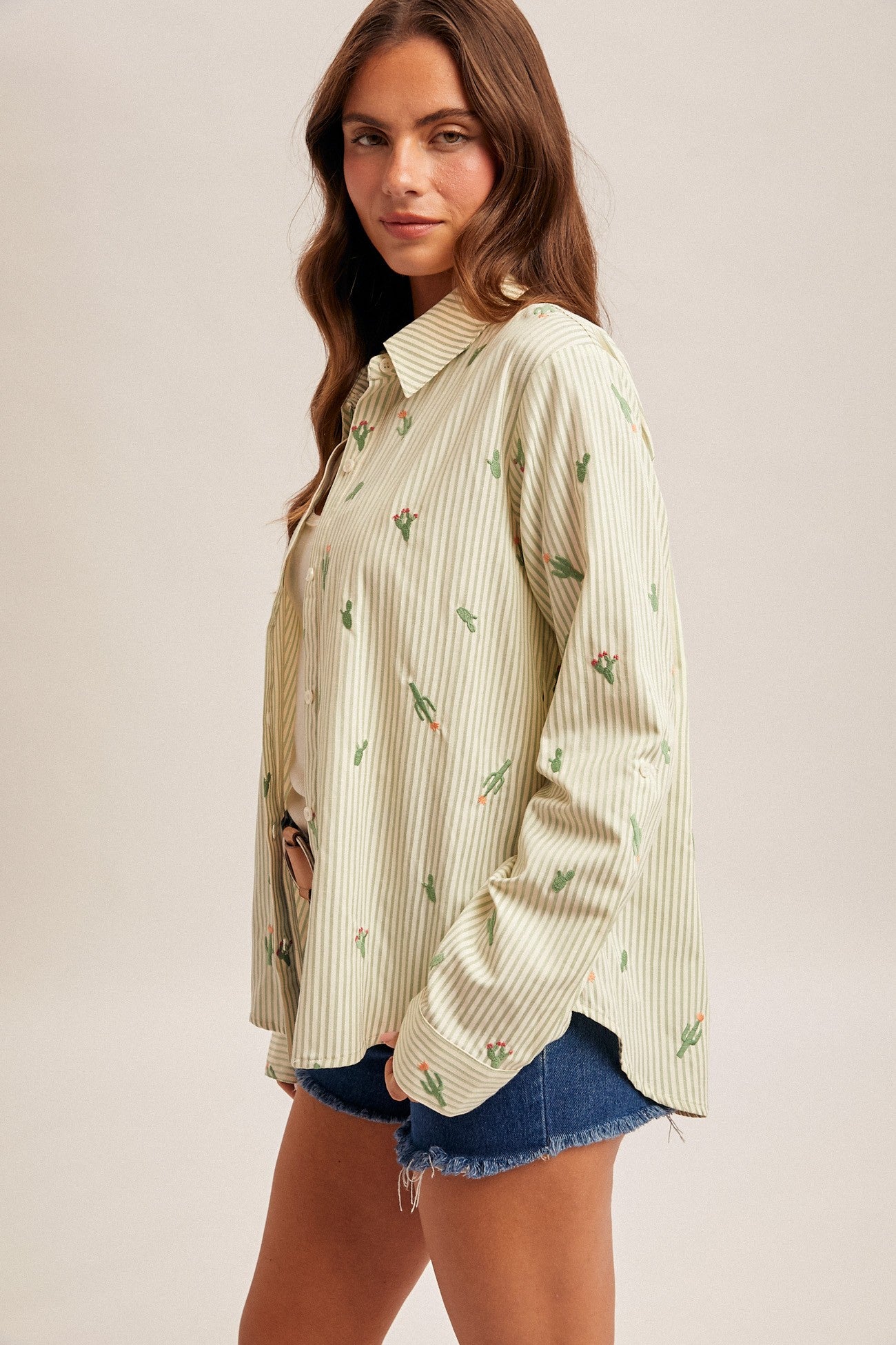 Cactus Embroidered Pleated Back Button Down Shirt